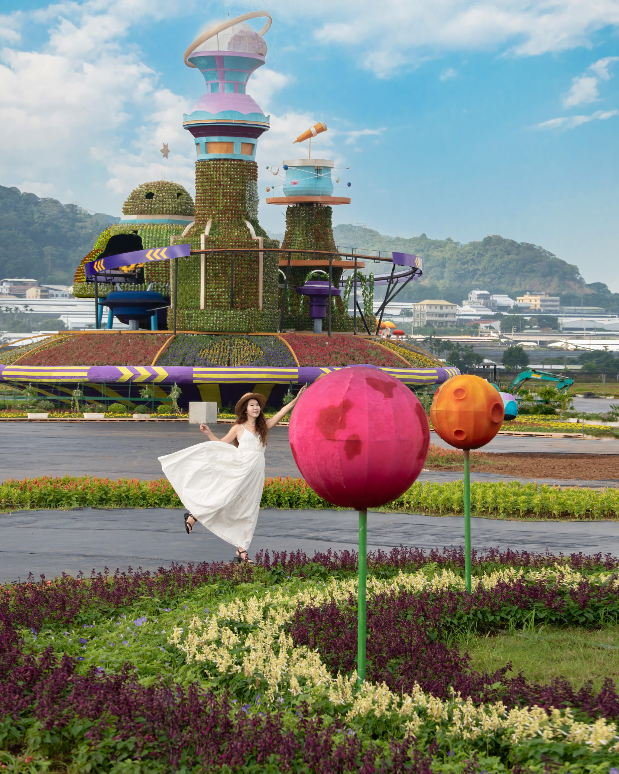 %E5%A4%AA%E7%A9%BA%E8%8A%B1%E5%9F%8E%E7%B6%B2%E7%BE%8E%E7%85%A7%E7%89%87 scaled