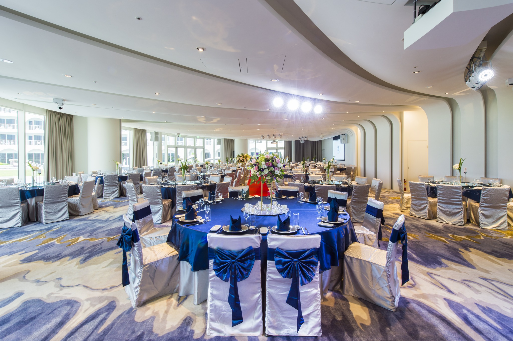 ▲圖二酒店具備獨立舒適的宴會空間完善的視聽設備與便捷交通動線圖 將捷金鬱金香酒店 - 報新聞 Mega News %E5%9C%96%E4%BA%8C%E9%85%92%E5%BA%97%E5%85%B7%E5%82%99%E7%8D%A8%E7%AB%8B%E8%88%92%E9%81%A9%E7%9A%84%E5%AE%B4%E6%9C%83%E7%A9%BA%E9%96%93%E5%AE%8C%E5%96%84%E7%9A%84%E8%A6%96%E8%81%BD%E8%A8%AD%E5%82%99%E8%88%87%E4%BE%BF%E6%8D%B7%E4%BA%A4%E9%80%9A%E5%8B%95%E7%B7%9A%E5%9C%96 %E5%B0%87%E6%8D%B7%E9%87%91%E9%AC%B1%E9%87%91%E9%A6%99%E9%85%92%E5%BA%97