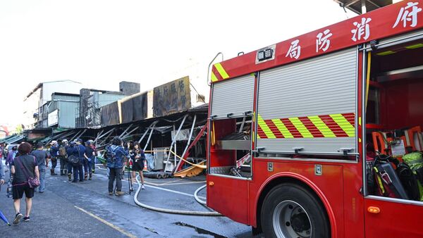 因應南門市場火警 張善政視察拍板四措施協助攤商 9 f 29151300 1