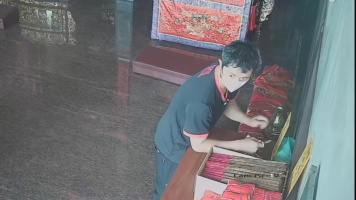 趁廟宴伸「黏手」竊嫌釣線偷香油錢遭警鎖定 6 7ad96ff3 1633 4df9 a8fa b60f55289b5e