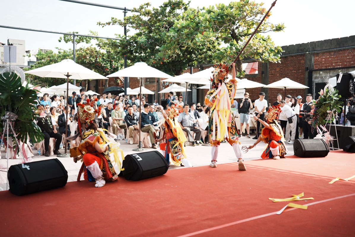 「與茶為伴、與香共守」2025高雄山茶評鑑成果展駁二特區盛大登場一起走文藝伴茶香 12 bf31d42f 3a51 4dd1 97bd aaef75f0ca6e 176260146081364919708570057