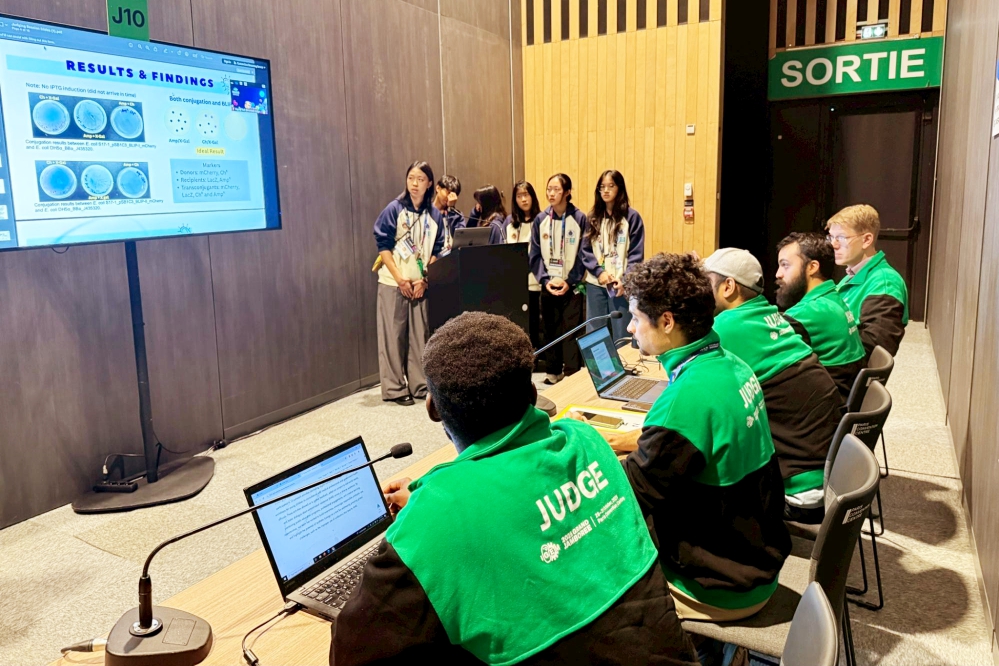 %E5%9C%96%E4%BA%8C%E5%9C%98%E9%9A%8A%E6%96%BC%E8%A9%95%E5%AF%A9%E7%B0%A1%E5%A0%B1%E4%B8%AD%E5%B1%95%E7%8F%BE%E7%A0%94%E7%A9%B6%E6%88%90%E6%9E%9C%E8%88%87%E5%89%B5%E6%96%B0%E6%A7%8B%E6%83%B3%E5%85%85%E5%88%86%E9%AB%94%E7%8F%BE%E7%A7%91%E7%A0%94%E5%AF%A6%E5%8A%9B%E8%88%87%E5%9C%98%E9%9A%8A%E5%90%88%E4%BD%9C%E7%B2%BE%E7%A5%9E 0 Fotor