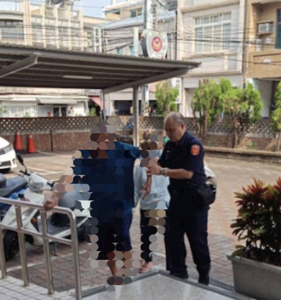 S 461578263 0 959x1024 1