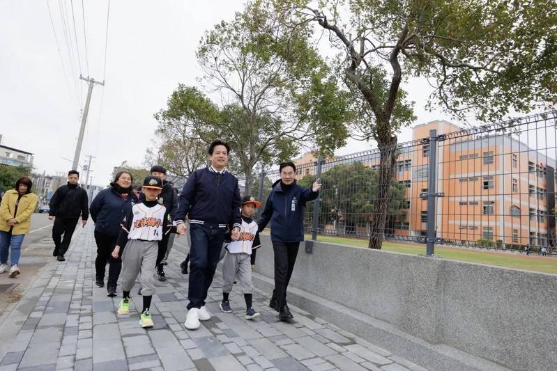 兌現高虹安市長建置通學步道承諾!邱臣遠:打造安心通學路 16 兌現高虹安市長建置通學步道承諾!邱臣遠:打造安心通學路 - https://www.watchmedia01.com