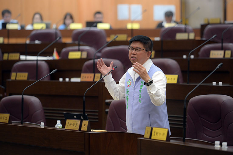 愛心卡使用與客家幣推動 張肇良議員關注龍潭地下體操場進度 2 20251112214219 1b033fcd