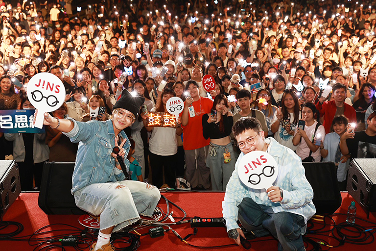 JINS滾草皮音樂祭萌翻! 湧3000人來野餐 9 20251115232137 ecaaa4cb