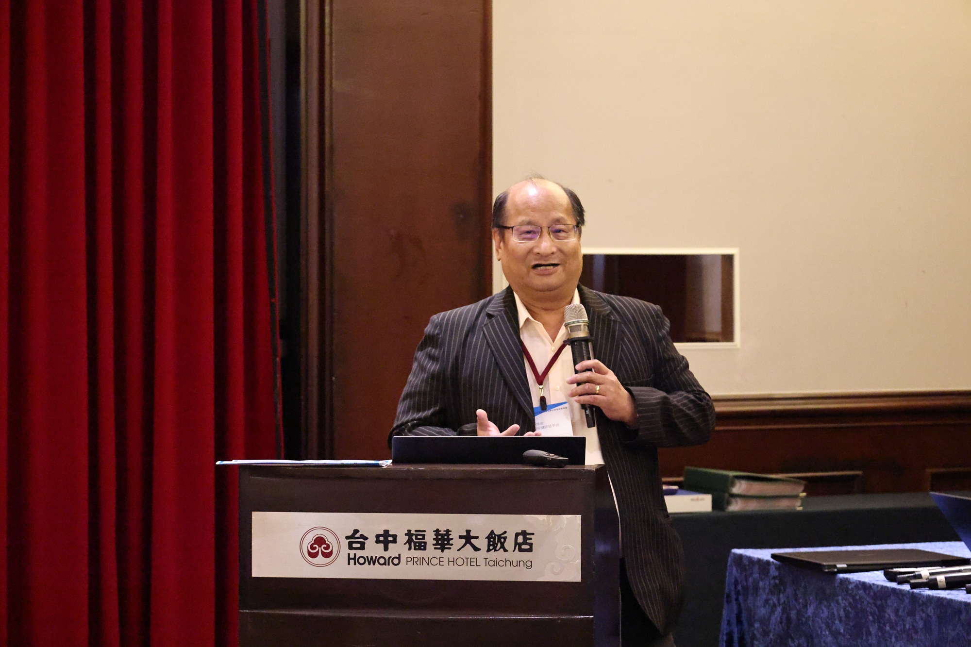 03-中山醫大視光系教授林培正提出的視覺保健創新研發技術平台展現研發能量 - 報新聞 Mega News 03 %E4%B8%AD%E5%B1%B1%E9%86%AB%E5%A4%A7%E8%A6%96%E5%85%89%E7%B3%BB%E6%95%99%E6%8E%88%E6%9E%97%E5%9F%B9%E6%AD%A3%E6%8F%90%E5%87%BA%E7%9A%84%E8%A6%96%E8%A6%BA%E4%BF%9D%E5%81%A5%E5%89%B5%E6%96%B0%E7%A0%94%E7%99%BC%E6%8A%80%E8%A1%93%E5%B9%B3%E5%8F%B0%E5%B1%95%E7%8F%BE%E7%A0%94%E7%99%BC%E8%83%BD%E9%87%8F