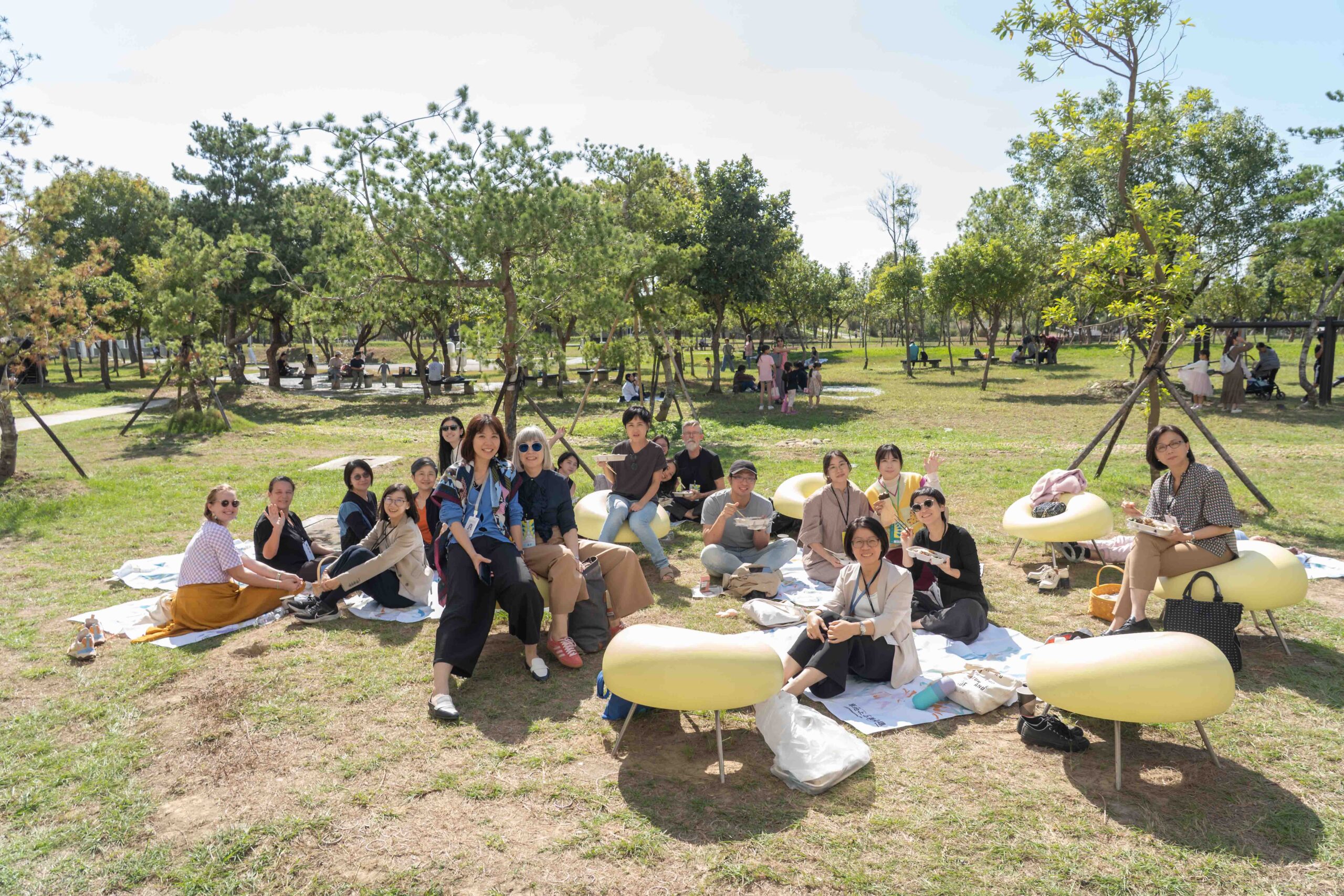 臺中文化治理結構性空洞危機 ? 臺中綠美圖國際論壇鏡像效應 13 %E5%9C%8B%E5%85%A7%E5%A4%96%E8%AC%9B%E8%80%85%E8%87%B3%E5%85%AC%E5%9C%92%E9%87%8E%E9%A4%90 scaled