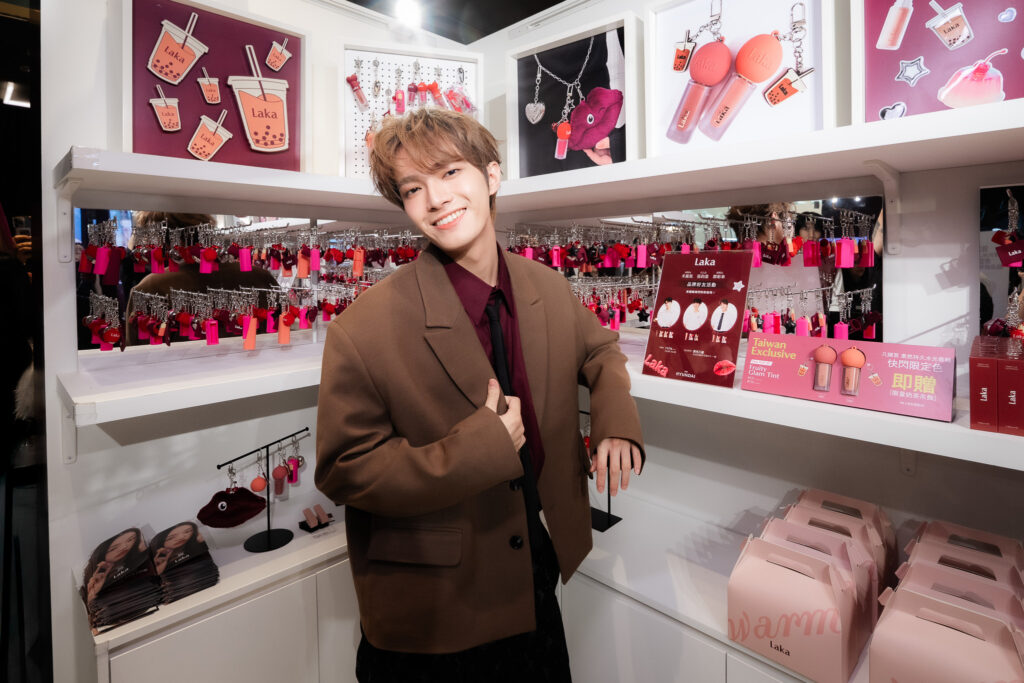 韓國無性別彩妝品牌 Laka 首次登台!禾雁凱 Kai、彫秦、F.F.O 鈞嘉現身快閃店 自曝妝容撇步、BL 劇宣傳計畫一次說 7 RDM0085 Edit 1024x683 1
