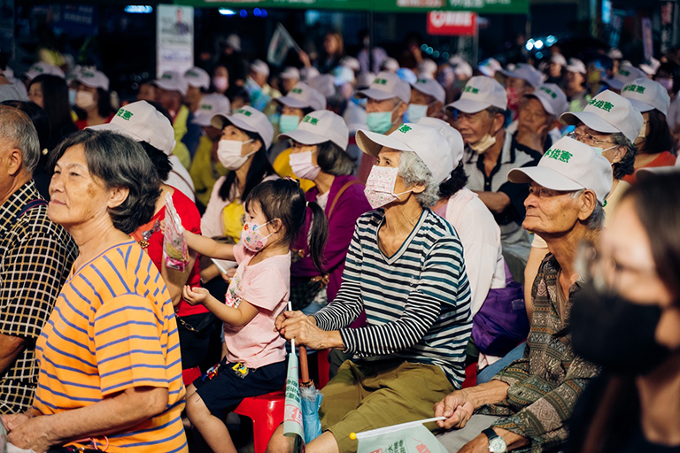 林俊憲西港後援會成立 丹娜絲受災戶現身支持 16 20251116231812 38781d39