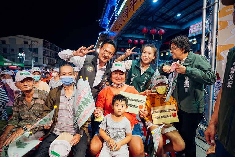 林俊憲西港後援會成立 丹娜絲受災戶現身支持 20 20251116232301 5b3e87bb