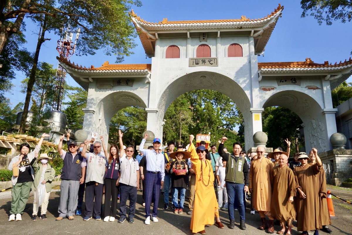 楠西親子健走熱鬧登場 媽祖佛祖同場護佑推反詐教育 8 de61ec8a 6557 40b1 9583 688cdf7fb30c