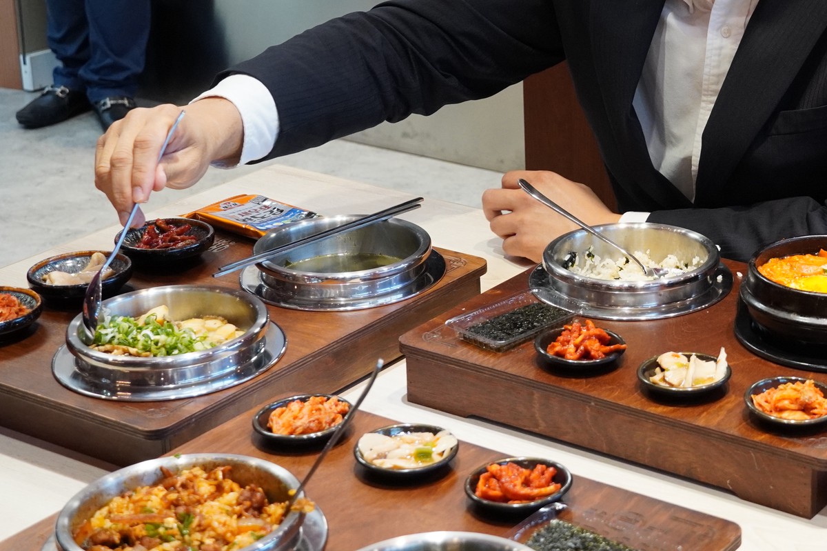 韓國人氣釜飯品牌「三色三味」正式進軍家樂福! 13 793dbe69 7f30 4eee 92d5 08768c419814 176336076894924121509620871