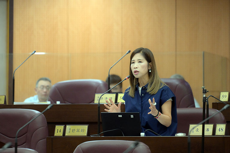 揭土石方黑箱漏洞待補 舒翠玲議員:市府要嚴守桃園土地安全 2 20251117202448 a9f68383