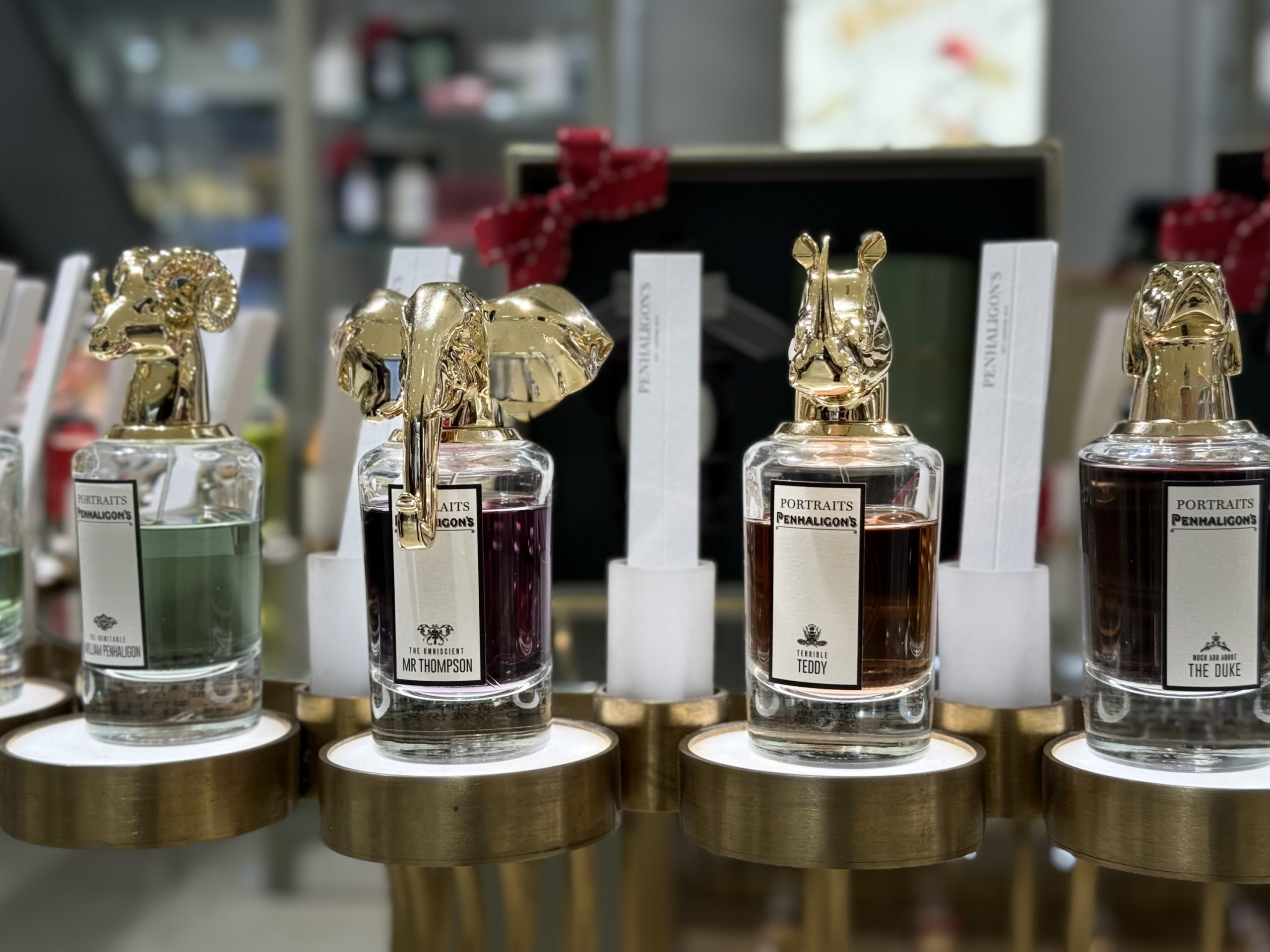 %E8%8B%B1%E5%9C%8B%E7%9A%87%E5%AE%A4%E5%BE%A1%E7%94%A8%E9%A6%99%E6%B0%9B%E5%93%81%E7%89%8C%E6%BD%98%E6%B5%B7%E5%88%A9%E6%A0%B9%E7%8D%B8%E9%A6%96%E7%B3%BB%E5%88%97%E9%A6%99%E6%B0%B4%E6%9C%80%E5%85%B7%E4%BB%A3%E8%A1%A8%E6%80%A7%E6%AF%8F%E4%B8%80%E9%9A%BB%E5%8B%95%E7%89%A9%E6%9C%89%E5%B0%88%E5%B1%AC%E9%A2%A8%E6%A0%BC%E8%88%87%E5%80%8B%E6%80%A7 scaled 1