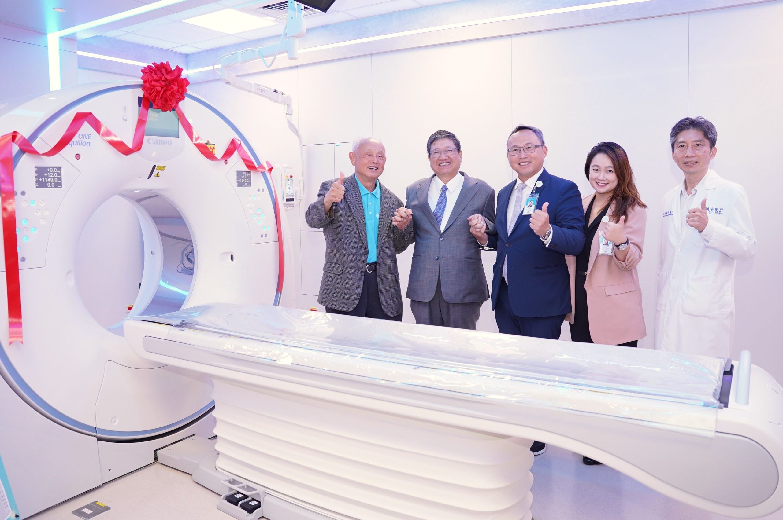 %E5%AE%98%E7%B6%B2%E6%A5%8A%E7%B8%A3%E9%95%B7%E8%88%87%E9%BB%83%E9%99%A2%E9%95%B7%E8%88%87%E6%96%B0%E5%84%80%E5%99%A8%E5%90%88%E5%BD%B1DSC08228 scaled 1