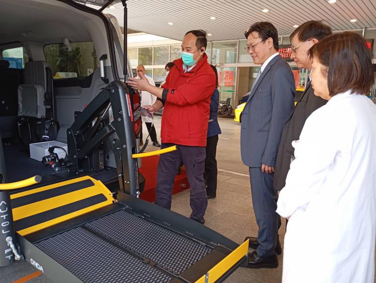 20251119010943 61088f4b