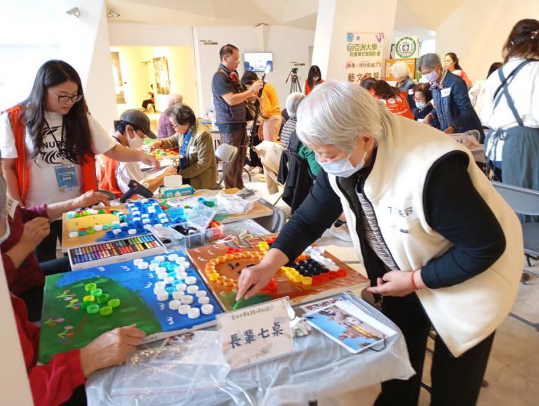 用藝術療癒心靈、以共融傳遞愛 讓長輩在美術館畫出幸福人生 6 20251119172422 86fa1f65