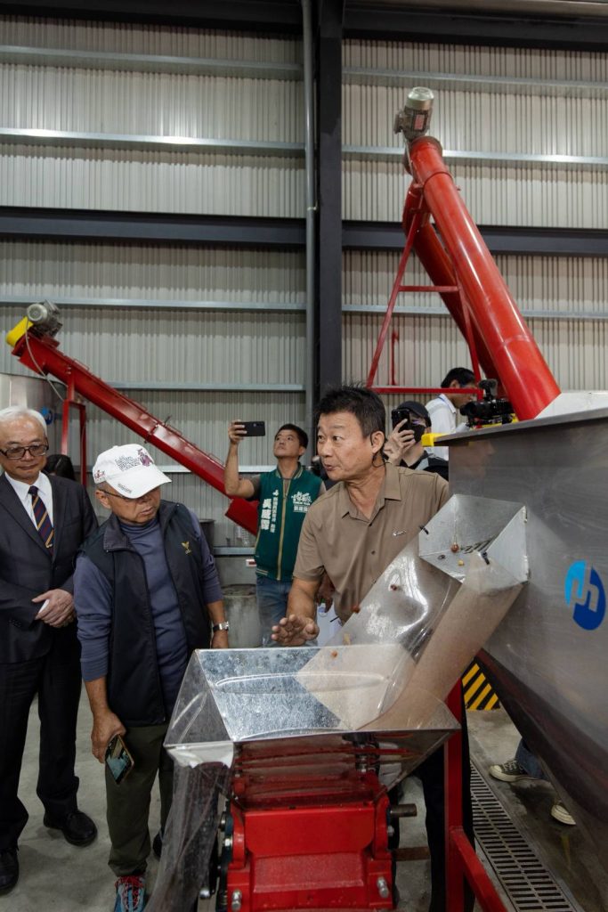 1763605446487 683x1024 1