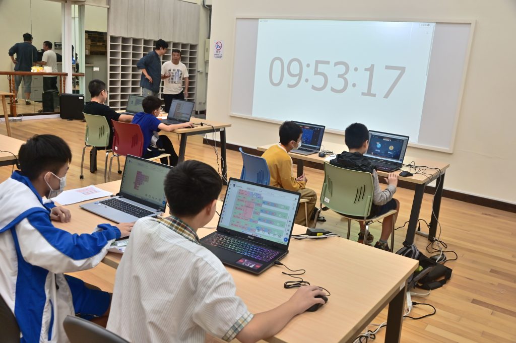 S 465895453 1024x681 1