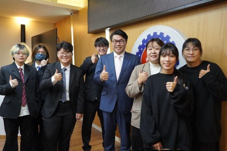 20251120221543 3498a057