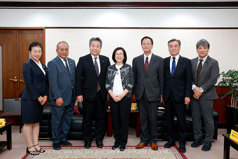 20251121183618 715ed0c5