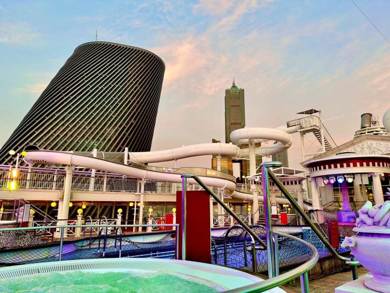 高雄航線新突破 麗星夢郵輪首創直航菲律賓新航線 6 20251121220529 e0c9b2fc