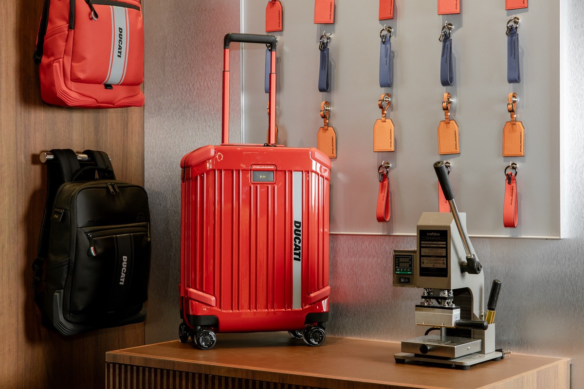 2b95f1de 7a51 4bff b2be 5a0c05db541e 176381531641438116001374723