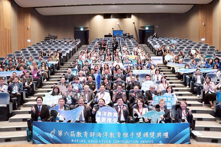 20251122215611 76964382