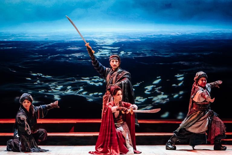 唐美雲新戲扮女海賊~ 「從從容容」海上稱霸,談多角戀愛「游刃有餘」 5 20251125011517 de502e01