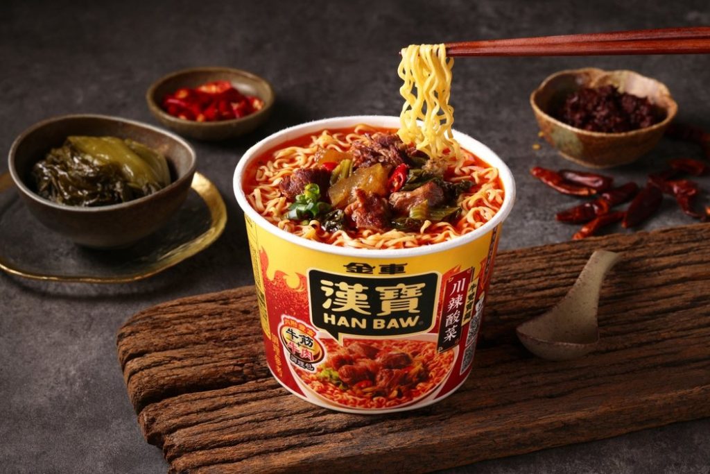 %E9%87%91%E8%BB%8A%E6%BC%A2%E5%AF%B6%E7%A2%97%E9%BA%B5%E6%96%B0%E5%93%81%E5%B7%9D%E8%BE%A3%E9%85%B8%E8%8F%9C%E7%89%9B%E9%9B%99%E5%AF%B6%E9%BA%B5 1024x683 1