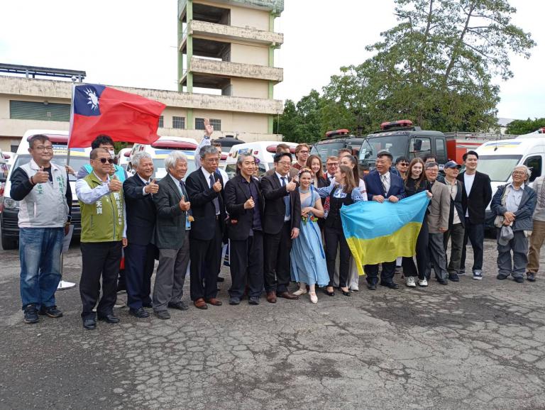 從60萬捐款到208輛車投入人道救援 台灣企業家用行動號召援助烏克蘭 6 20251127161758 d9f04ec6