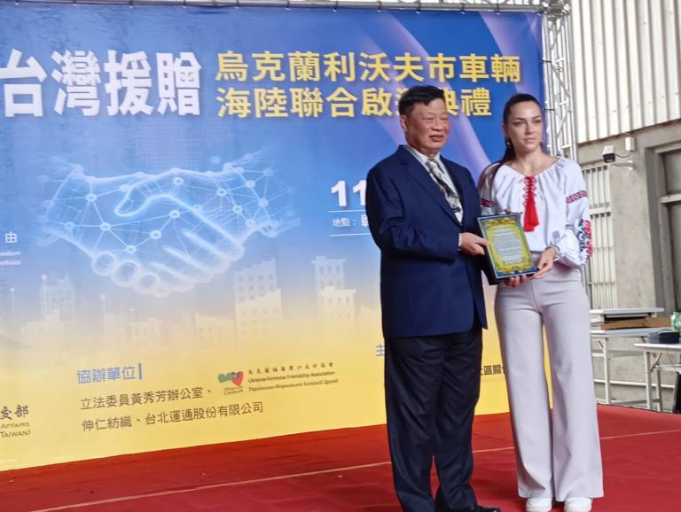 從60萬捐款到208輛車投入人道救援 台灣企業家用行動號召援助烏克蘭 7 20251127161854 01db89c0