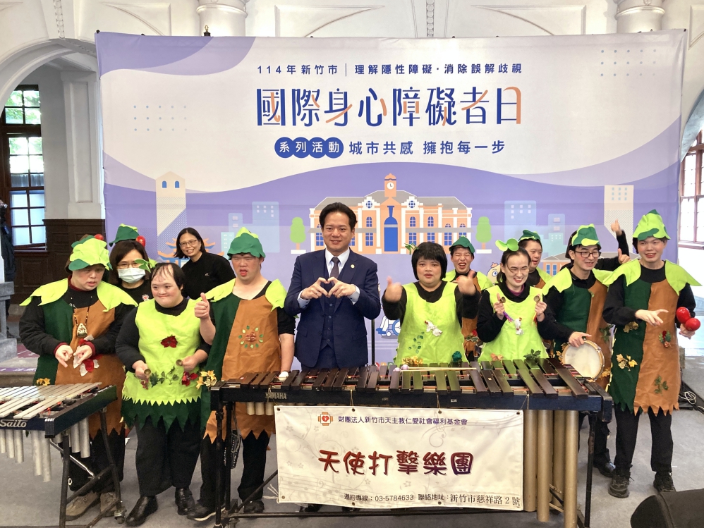 27F6A2F3 8306 46EC A053 E3B7BFDDF69D Fotor