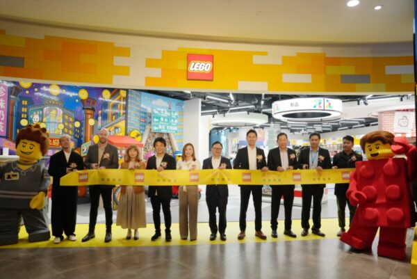 台灣樂高®全台最大授權專賣店LaLaport 南港盛大開幕 樂高迷新據點 5 20251129013347 26 600x401 1