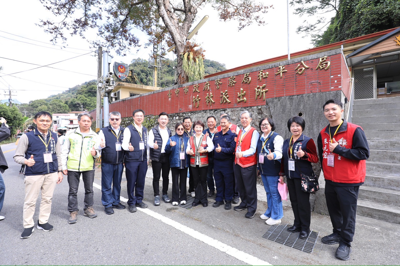 %E5%B8%82%E9%95%B7%E6%85%B0%E5%95%8F%E7%AB%B9%E6%9E%97%E6%B4%BE%E5%87%BA%E6%89%80%E5%90%88%E5%BD%B1