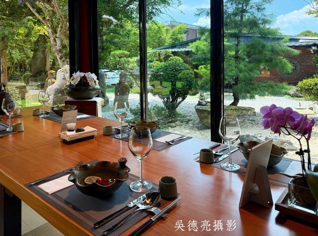 %E6%97%A5%E6%9C%AC%E7%95%99%E5%8F%B0%E5%A5%B3%E5%A4%A7%E7%94%9F%E7%9A%84%E8%8C%B6%E9%81%93%E7%9B%9B%E9%A5%97 %E6%8A%B9%E8%8C%B6%E4%B8%89%E7%B7%9A%E5%92%8C%E6%9C%8D%E7%A7%8000019 1024x760 1