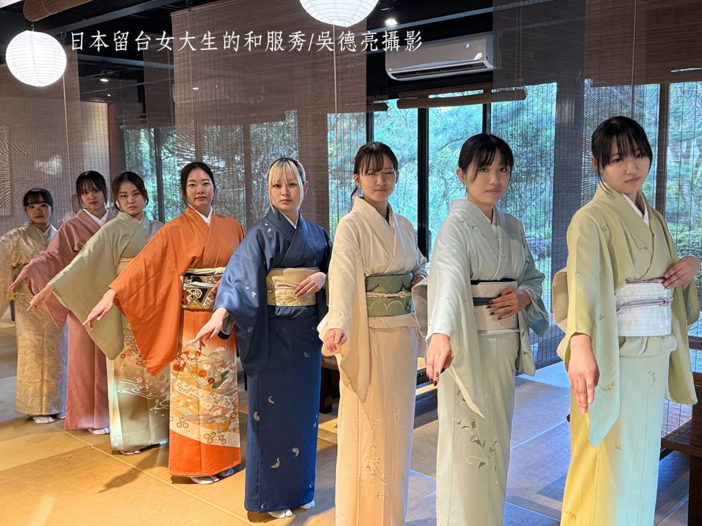 %E6%97%A5%E6%9C%AC%E7%95%99%E5%8F%B0%E5%A5%B3%E5%A4%A7%E7%94%9F%E7%9A%84%E8%8C%B6%E9%81%93%E7%9B%9B%E9%A5%97 %E6%8A%B9%E8%8C%B6%E4%B8%89%E7%B7%9A%E5%92%8C%E6%9C%8D%E7%A7%8000009 1024x768 1