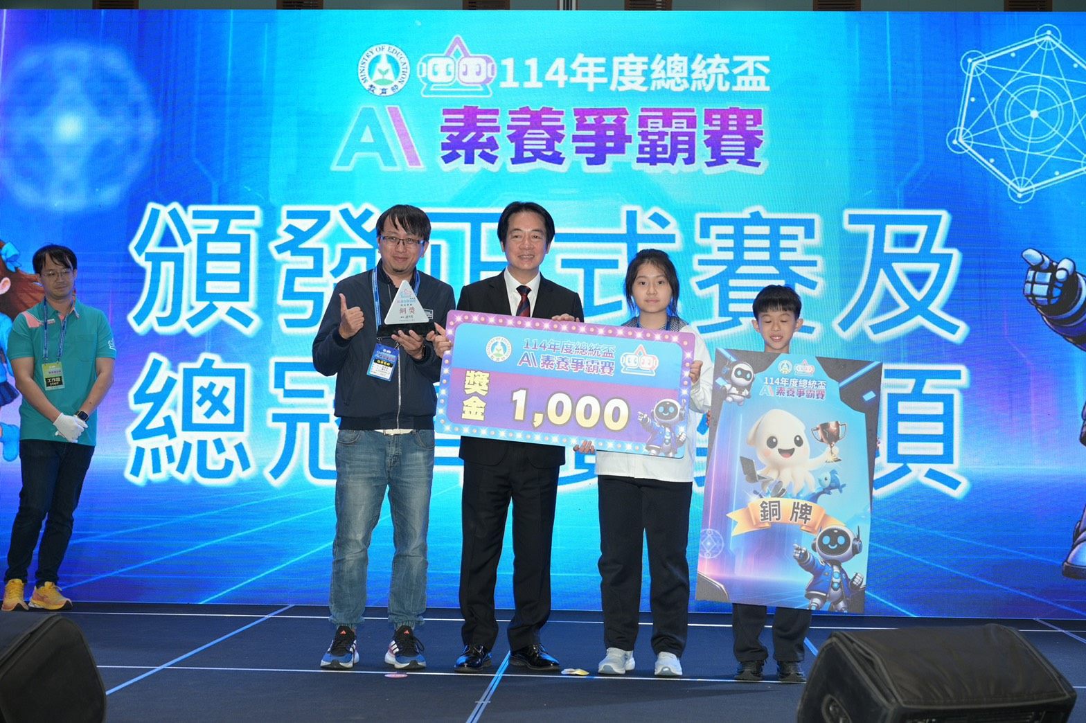 d8d2978b 3644 4c15 9016 5a7af35c1b42