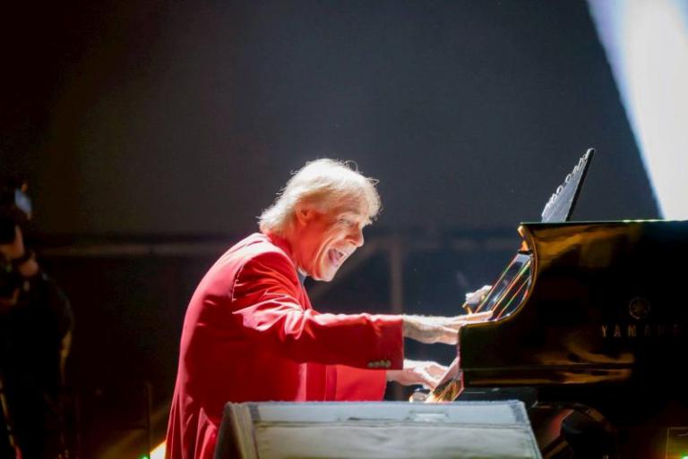 20251201120355 24275276