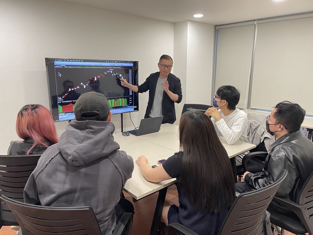 從跌倒到重生:他用 25 年把人生重新拼起 5 88288b12 5026 4702 9a81 f0608658a9cf 176473714373964455902405319