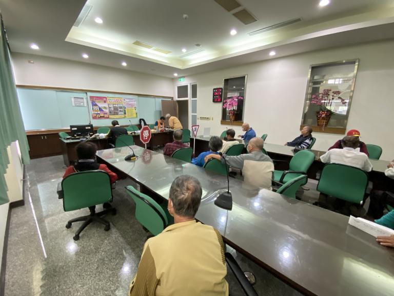 70歲換照新制115年上路 彰化監理站籲長者接通知再辦理 4 20251204002113 8cfeb8c1