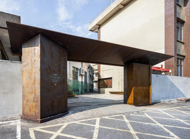 20251205003410 f0cb56eb