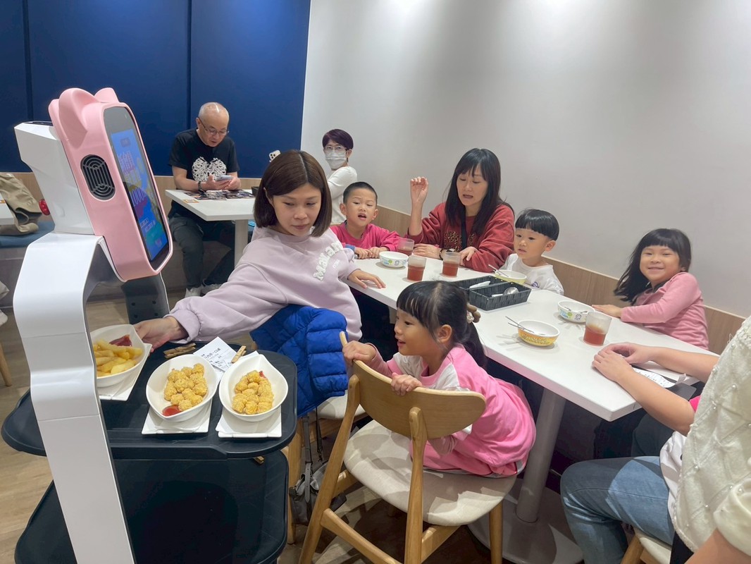 ef5f93d4 a2c2 4dd7 a7b1 d0487884d211 176490725333342321009311471