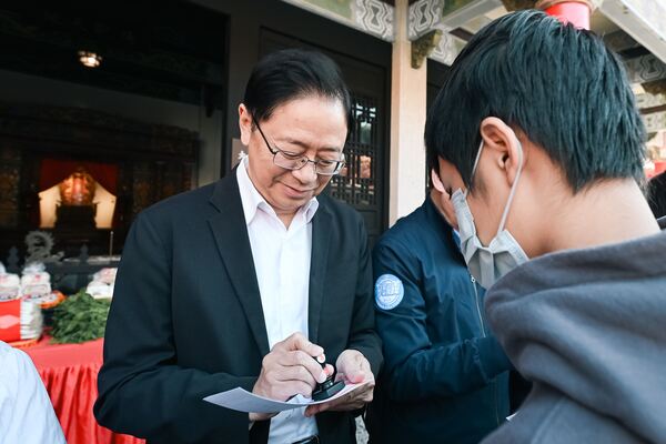 桃園孔廟祈福 張市長期勉學子沉著應試發揮實力 6 f 29205319 1