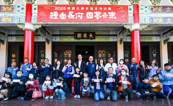 桃園孔廟祈福 張市長期勉學子沉著應試發揮實力 9 f 29205317 1