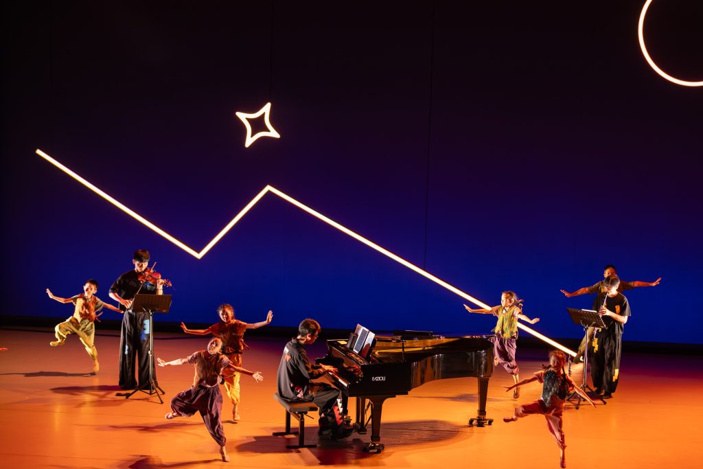 %E4%B8%80%E5%8D%83%E9%9B%B65678%E5%A4%9C%E9%9B%B2%E9%96%80%E5%AE%B6%E5%BA%AD%E9%9F%B3%E6%A8%82%E5%8A%87%E5%A0%B4%E5%8A%87%E7%85%A7 %E6%94%9D%E5%BD%B1%E5%91%A8%E5%98%89%E6%85%A7 10 1024x683 1