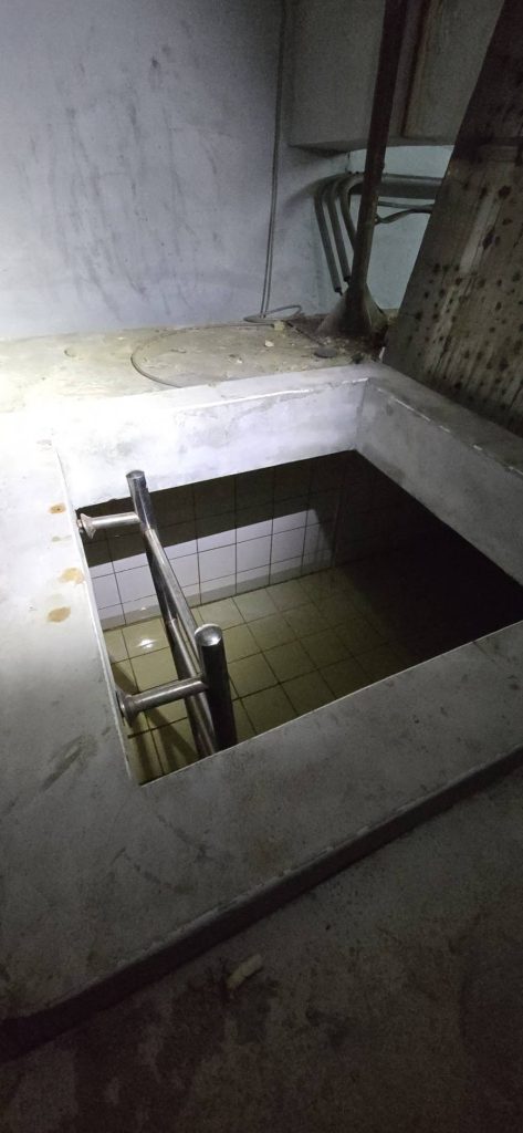 S 473120857 0 473x1024 1