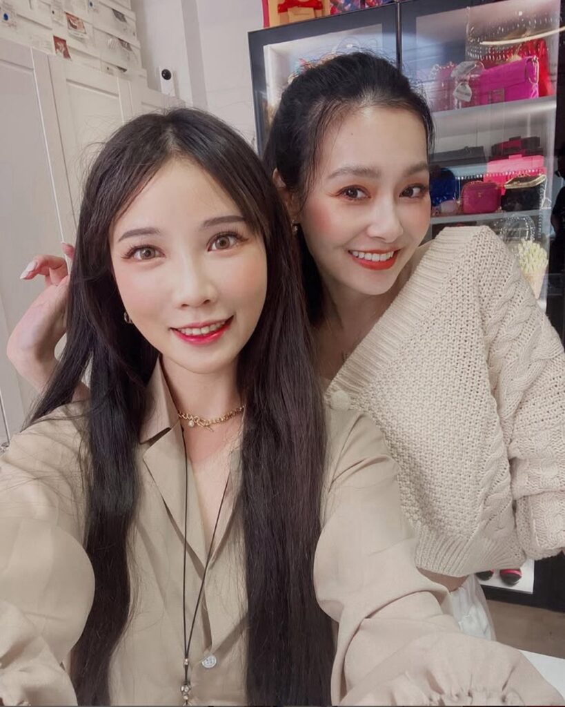 咪妃KIDS衝上APPLE PODCAST熱門節目冠軍!思佳曝婚前對象「要祭改」! 5 S 231333929 819x1024 1