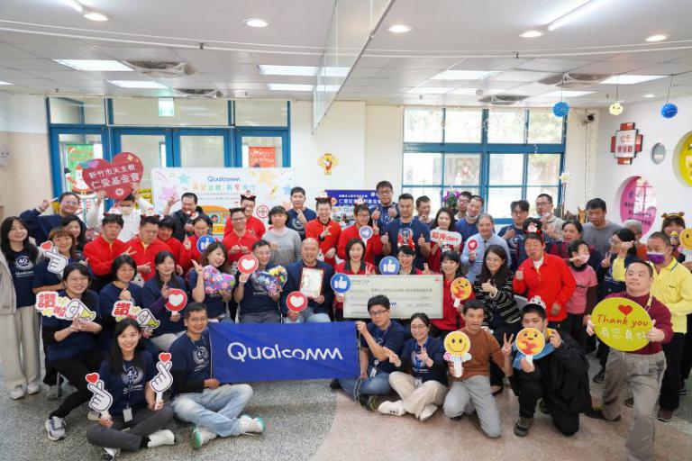 20251209190200 1a8f2377